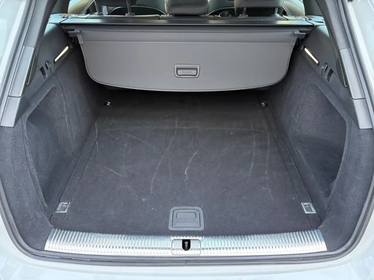 Audi A4 Avant 40 TDI S line+PANO!++GARANTIE!+WIE NEU! 12