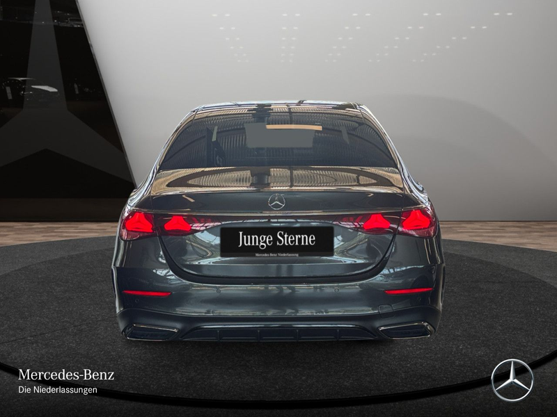 Mercedes-Benz E 220 d AMG WideScreen 360° Pano Distr. Night PTS — photo 9