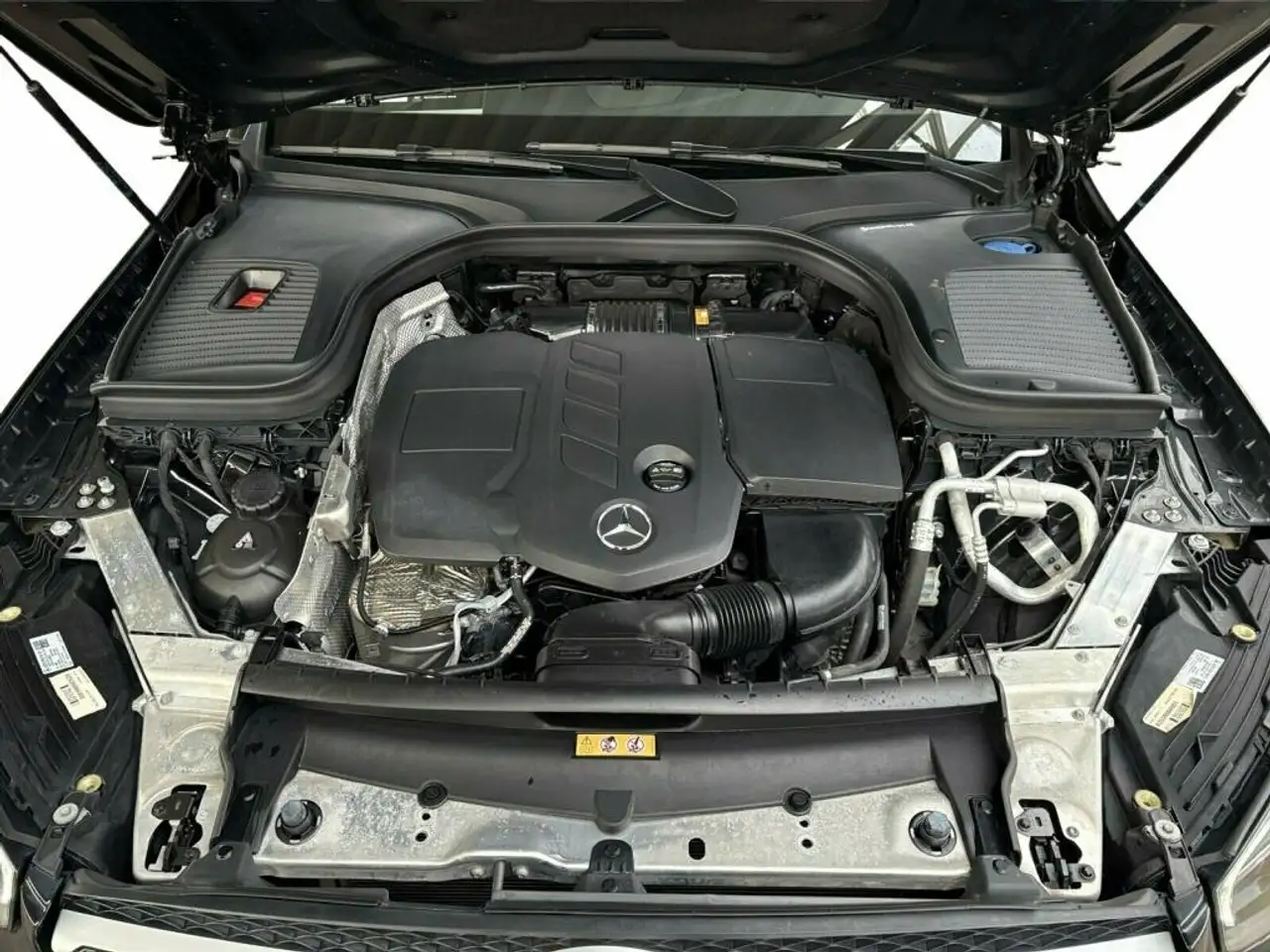 Mercedes-Benz GLC 220 d 4MATIC LED/KAMERA/NAVI 10