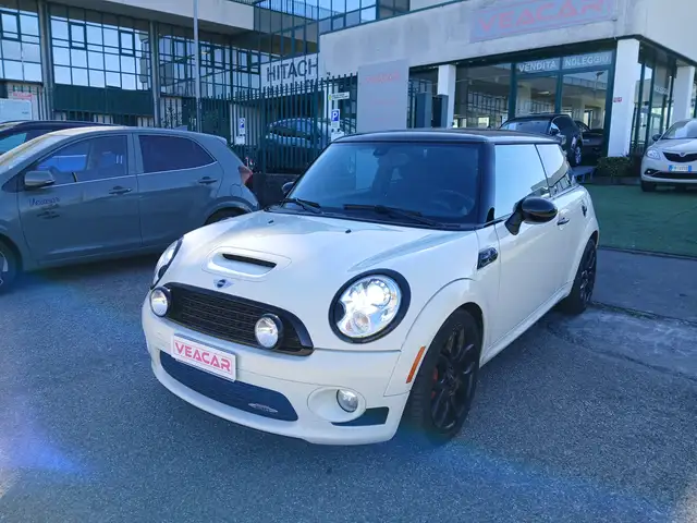 MINI John Cooper Works Mini III  JOHN COOPER WORKS 1.6