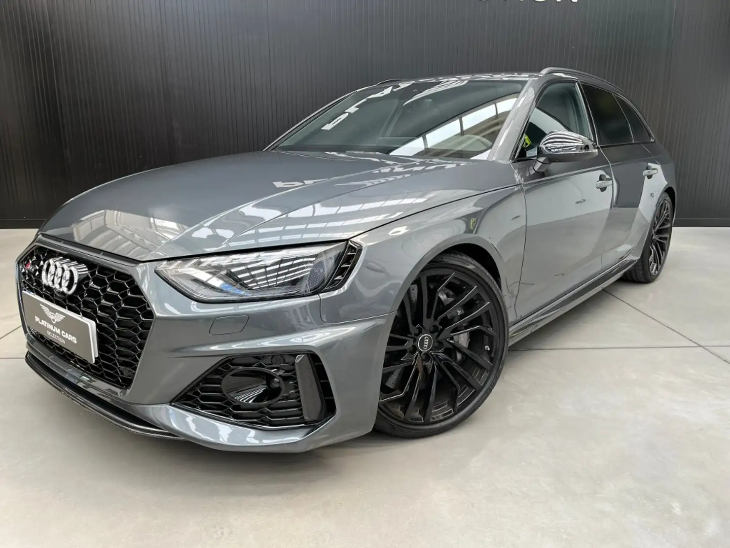 Audi RS4 Avant TFSI quattro tiptronic Grey - 2