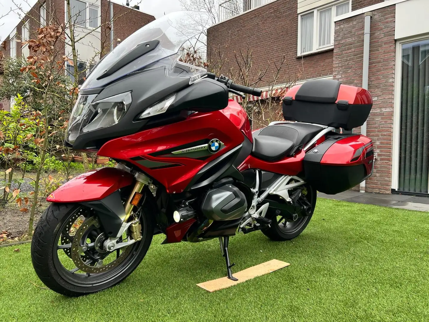 BMW R 1250 RT Rouge - 1