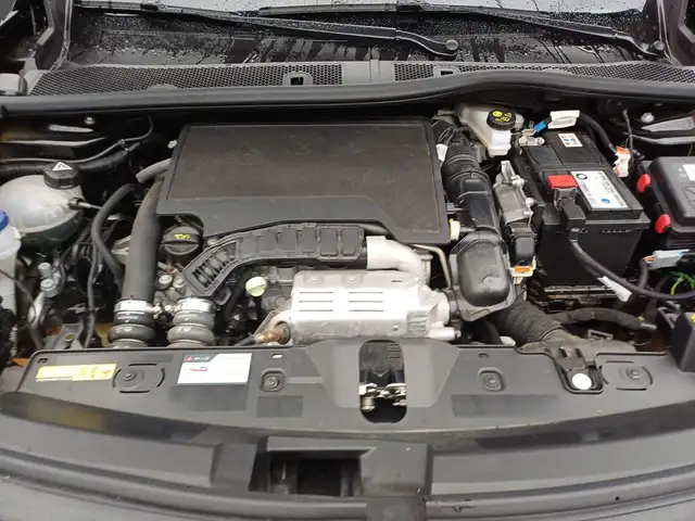 Peugeot 2008 view 5
