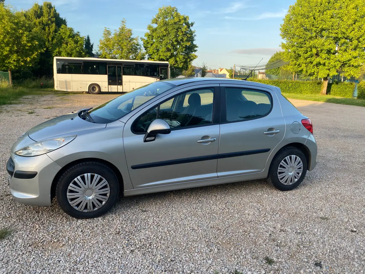 Peugeot 207 1.6 HDi 16v 90ch Premium