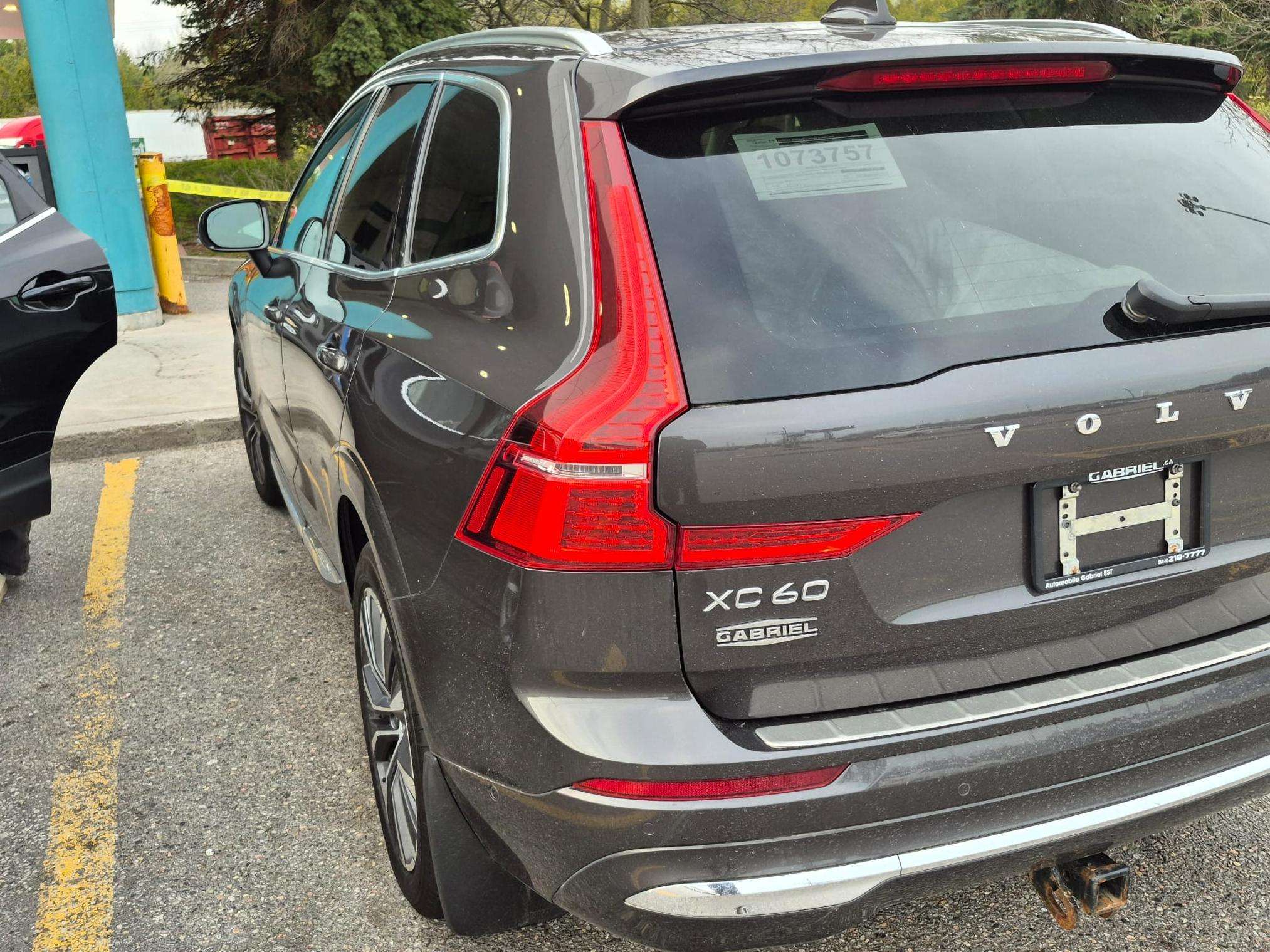 2022 Volvo XC60 Inscription Expression thumb 9