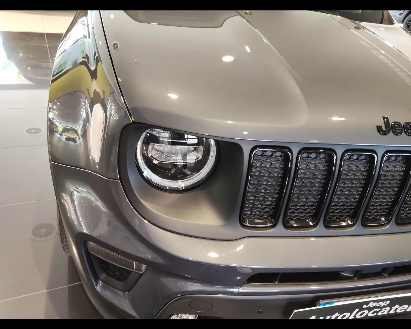 Jeep Renegade 1.5 Turbo T4 MHEV North Star Gris - 2