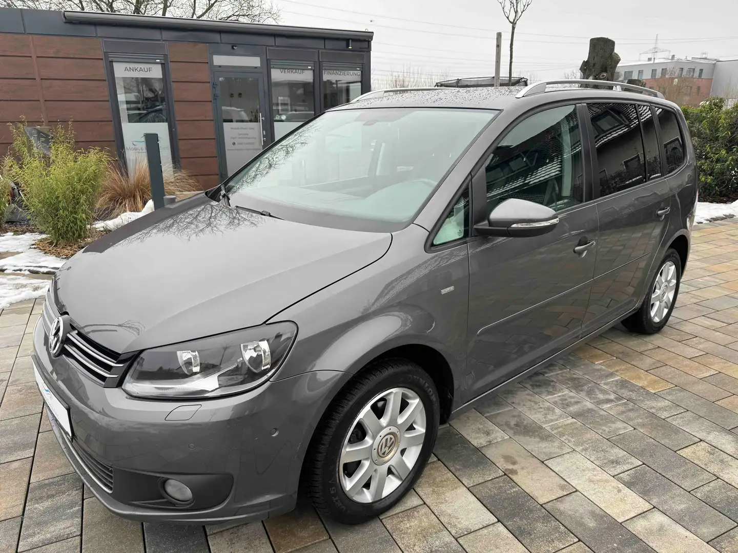 Volkswagen Touran Life 1.2 TSI *Navi*PDC*SHZ*Tempomat*NUR-GEWERBE* Grau - 1