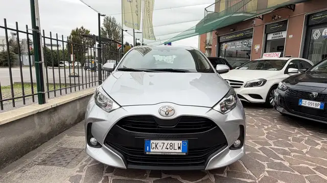 Toyota Yaris 1.0 Trend 72 CV GARANZIA TOYOTA NEO PATENTATI