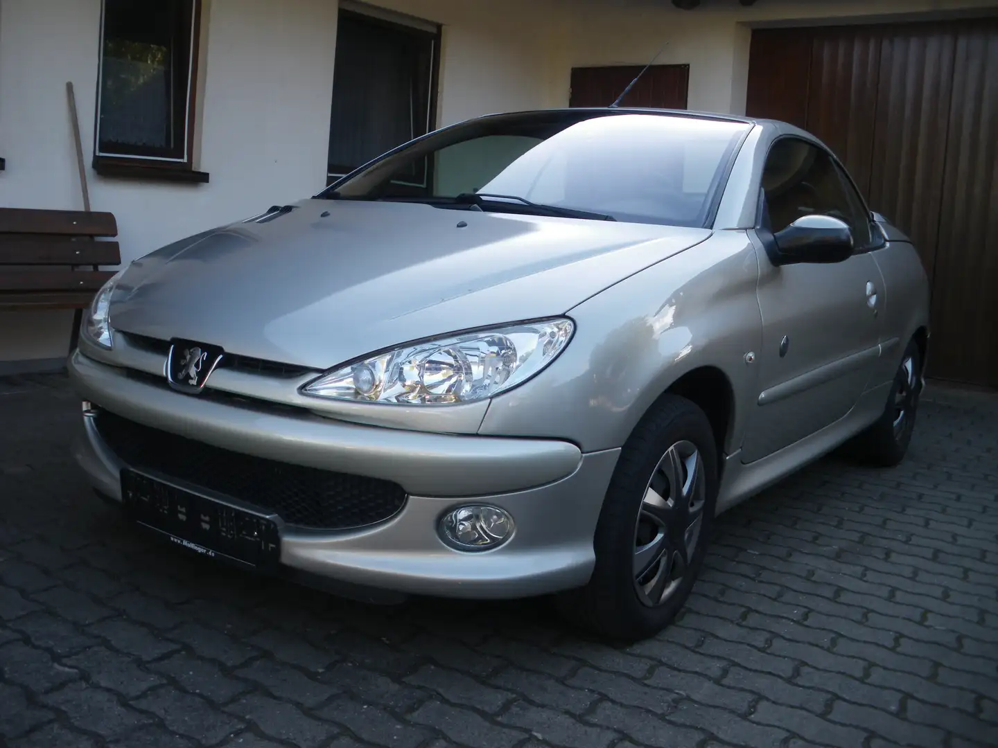 Peugeot 206 CC Roland Garros Cabrio, Klima, Leder Sport Sitze Grau - 1