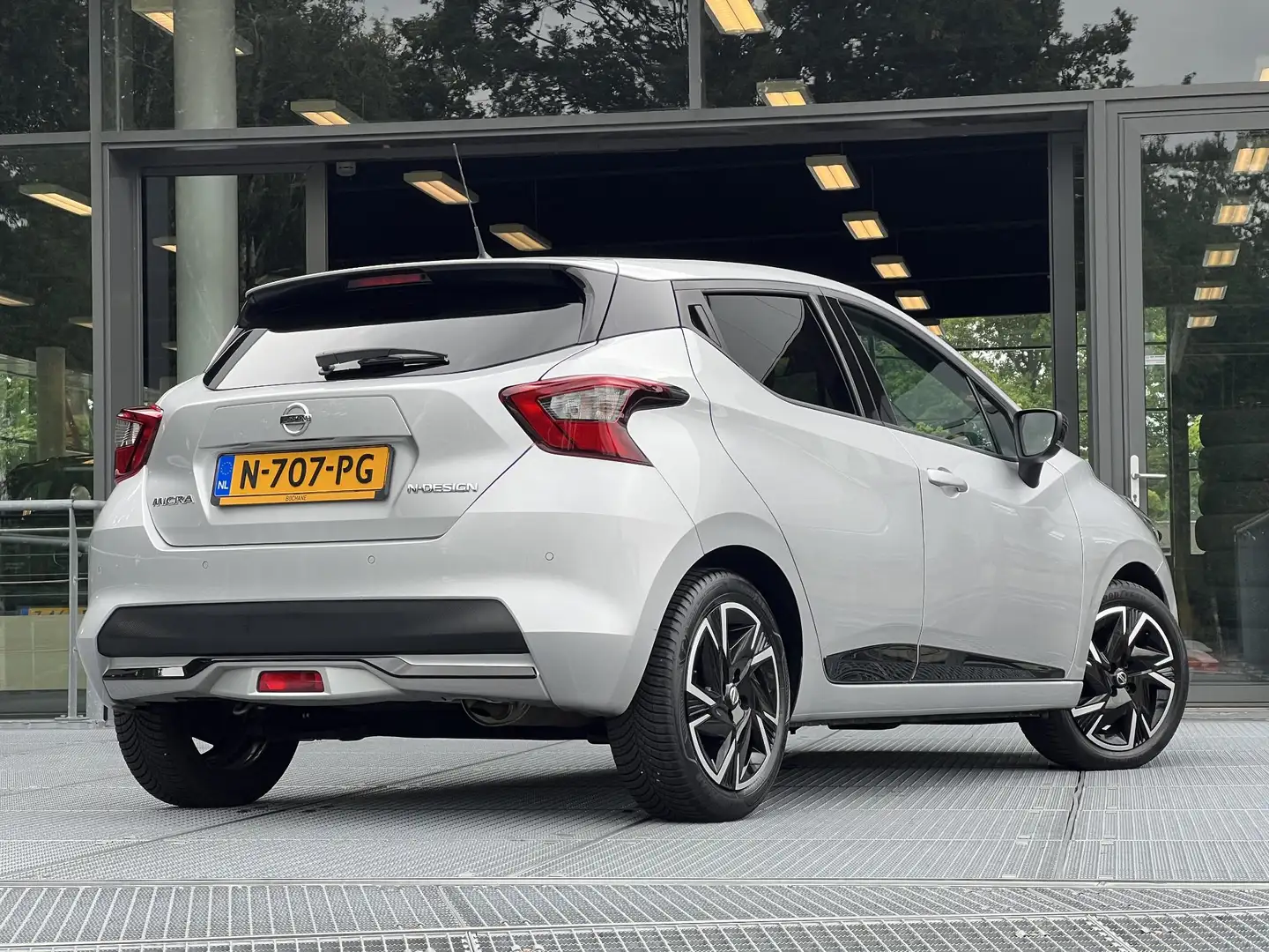 Nissan Micra 1.0 IG-T N-Design | Navigatie via Carplay/Android Grijs - 2