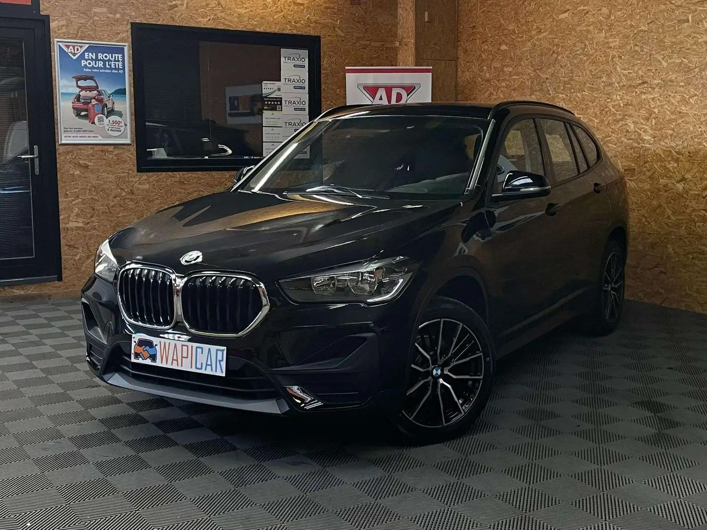 BMW X1 16d 1.5L sDrive (EU6AP) Noir - 2