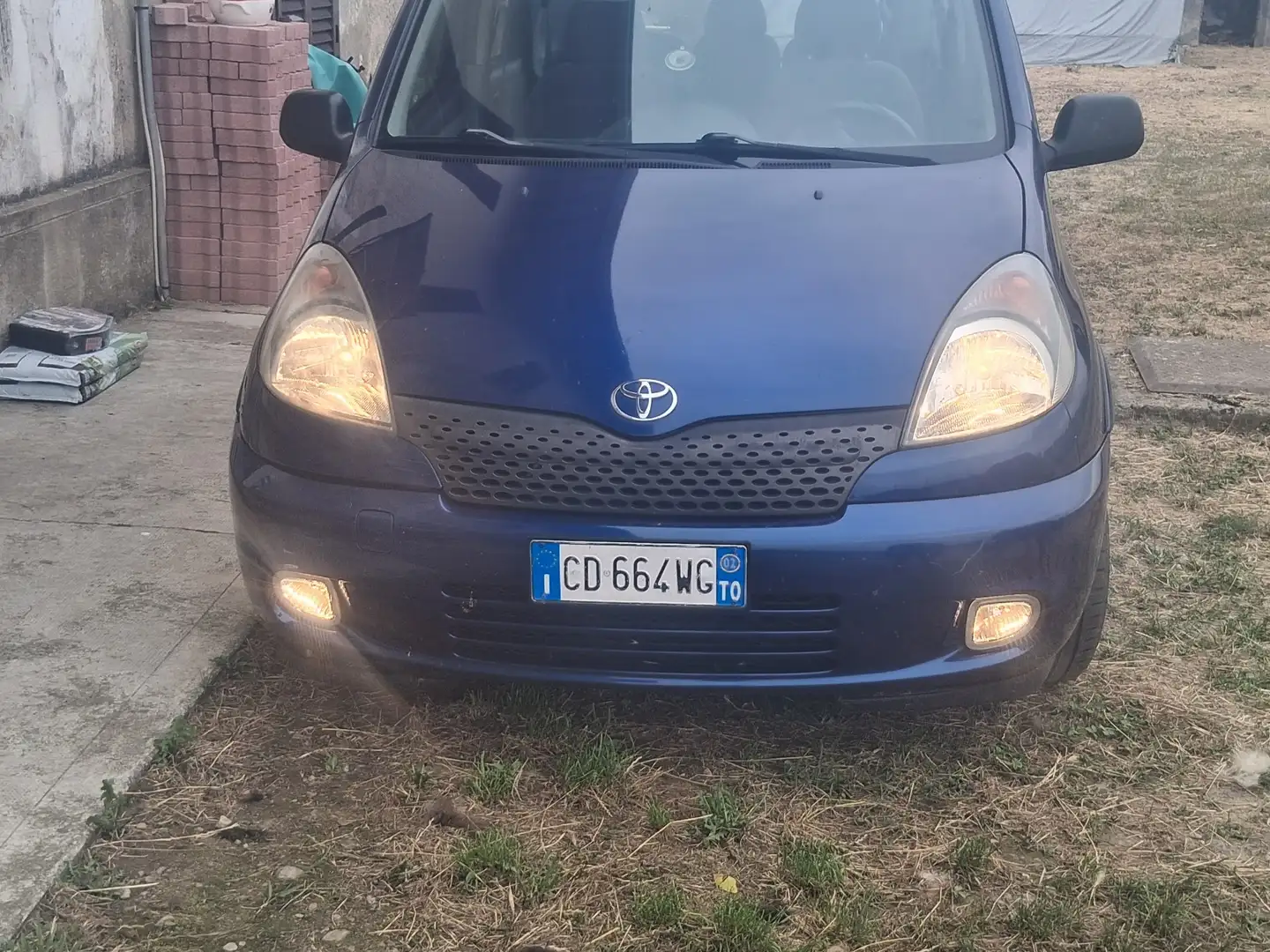 Toyota Yaris Verso 1.3 Luna - 2