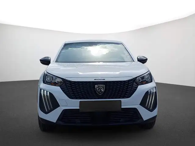 Peugeot 2008 view 2
