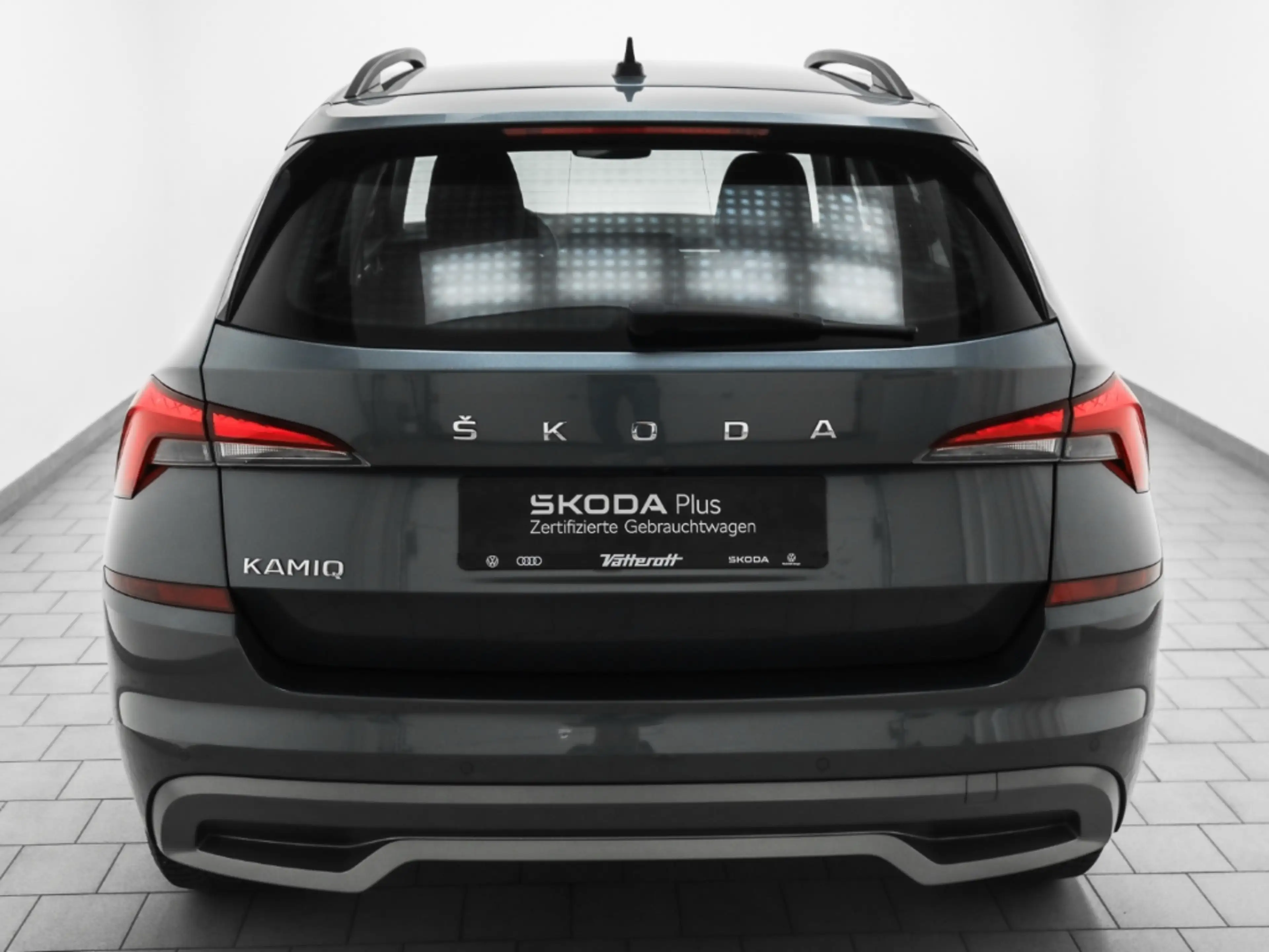 Skoda Kamiq 1.0 TSI Clever AHK Navi Kamera — photo 4