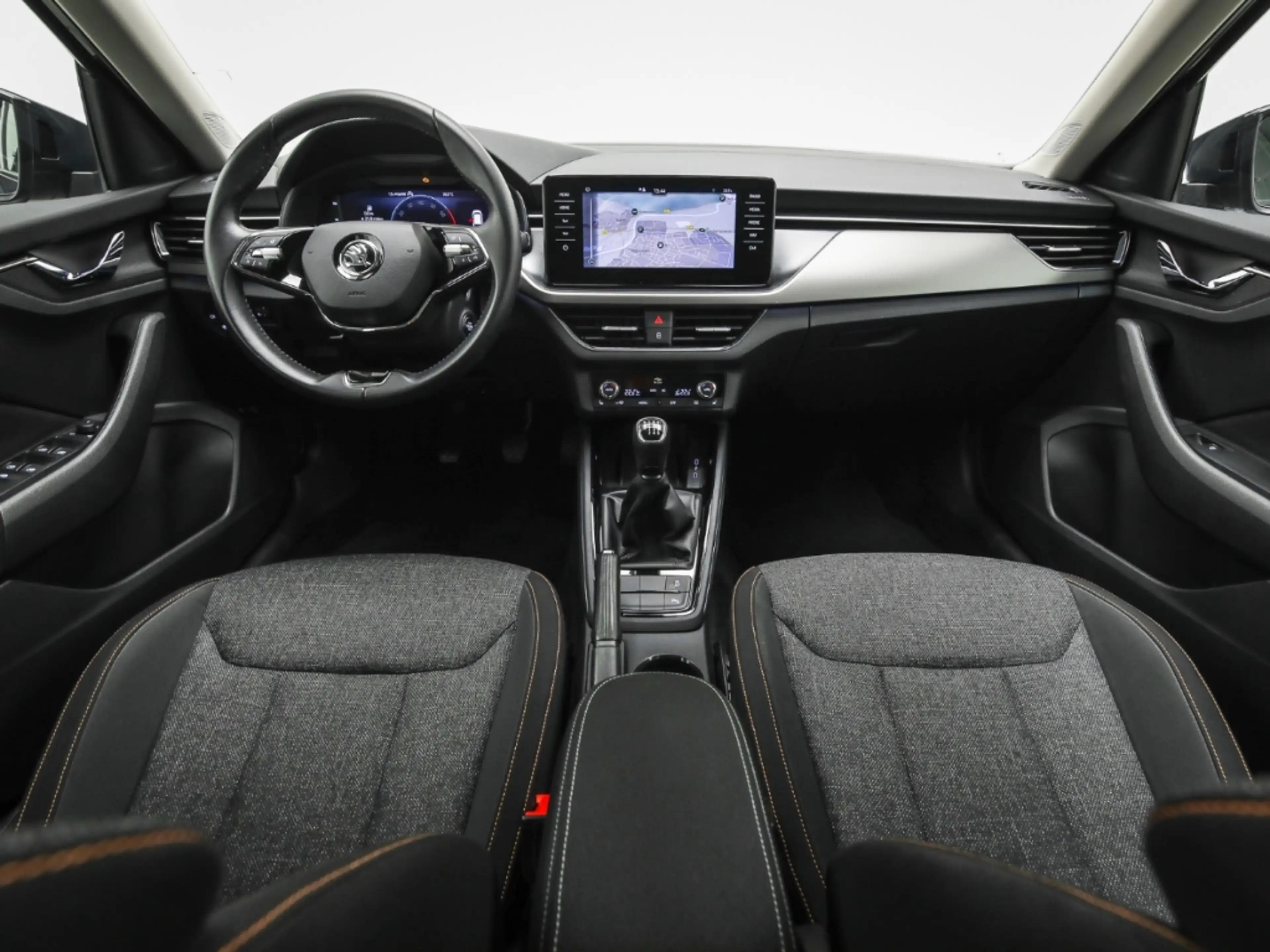 Skoda Kamiq 1.0 TSI Clever AHK Navi Kamera — photo 7