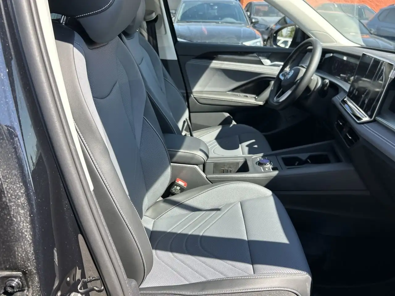 Volkswagen Tiguan снимка Volkswagen Tiguan
