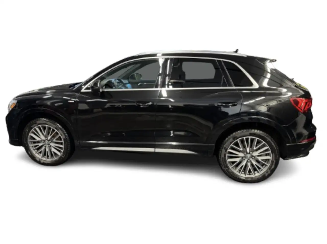 Audi Q3 снимка Audi Q3