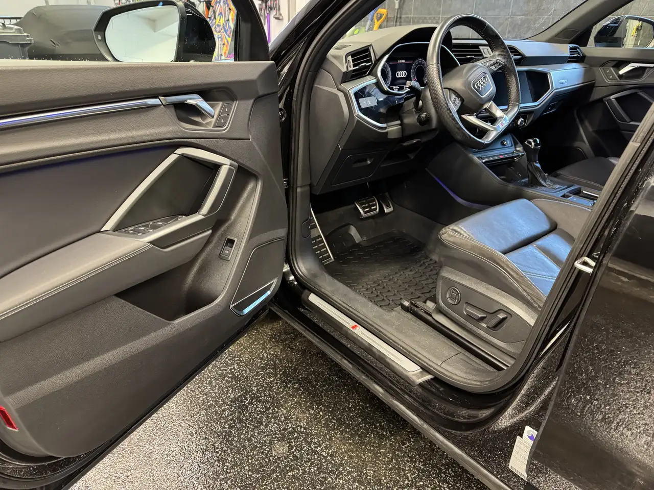 Audi Q3 снимка Audi Q3