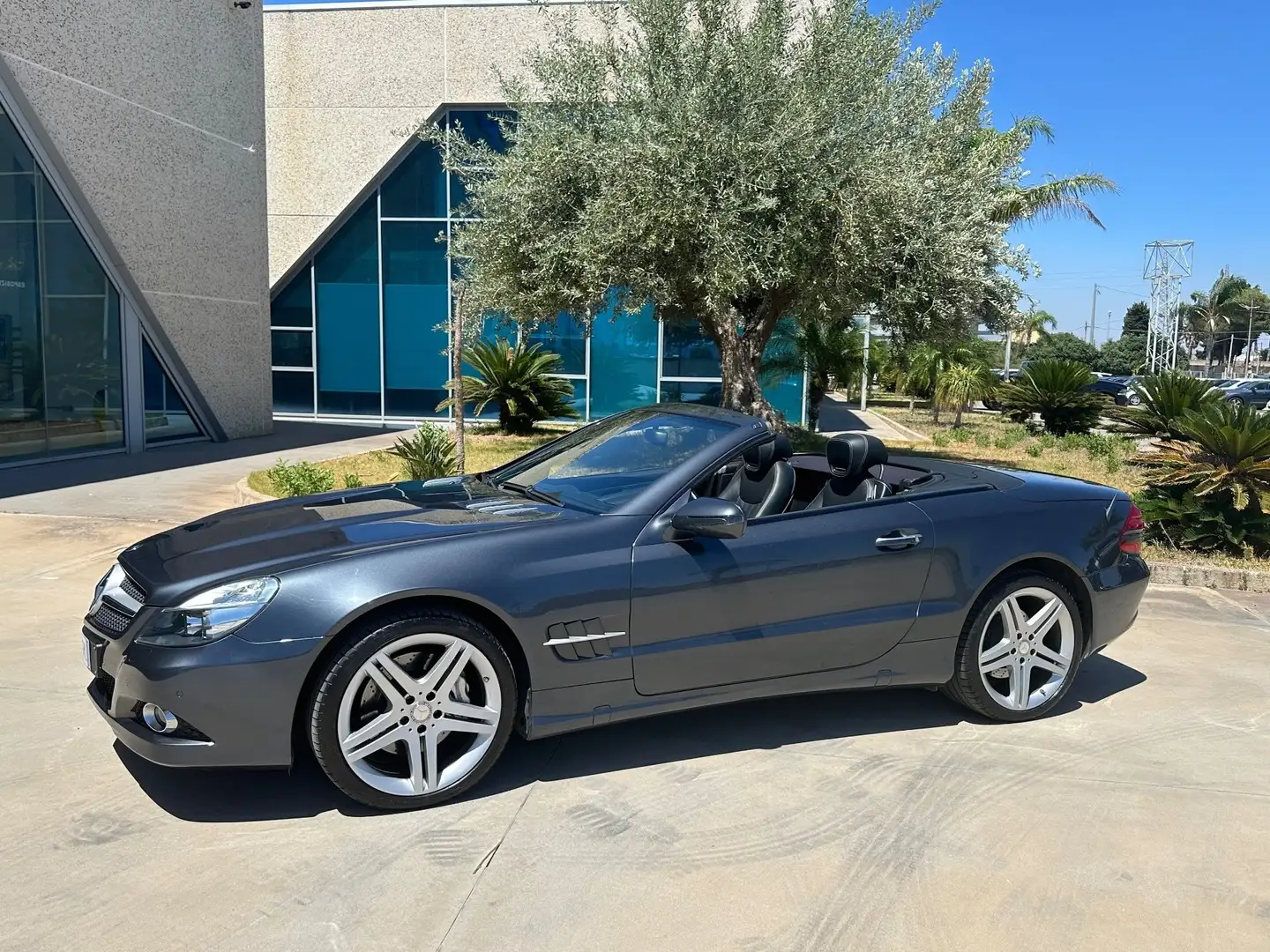 Mercedes-Benz SL 350 Grand Edition offerta T-Stock prezzo imperdibile Gris - 2