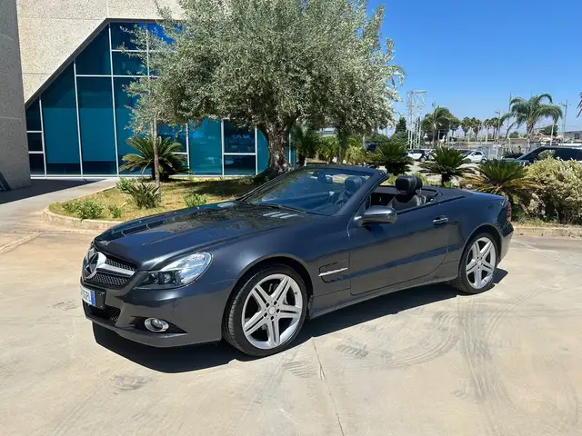 Mercedes-Benz SL 350 Grand Edition offerta T-Stock prezzo imperdibile