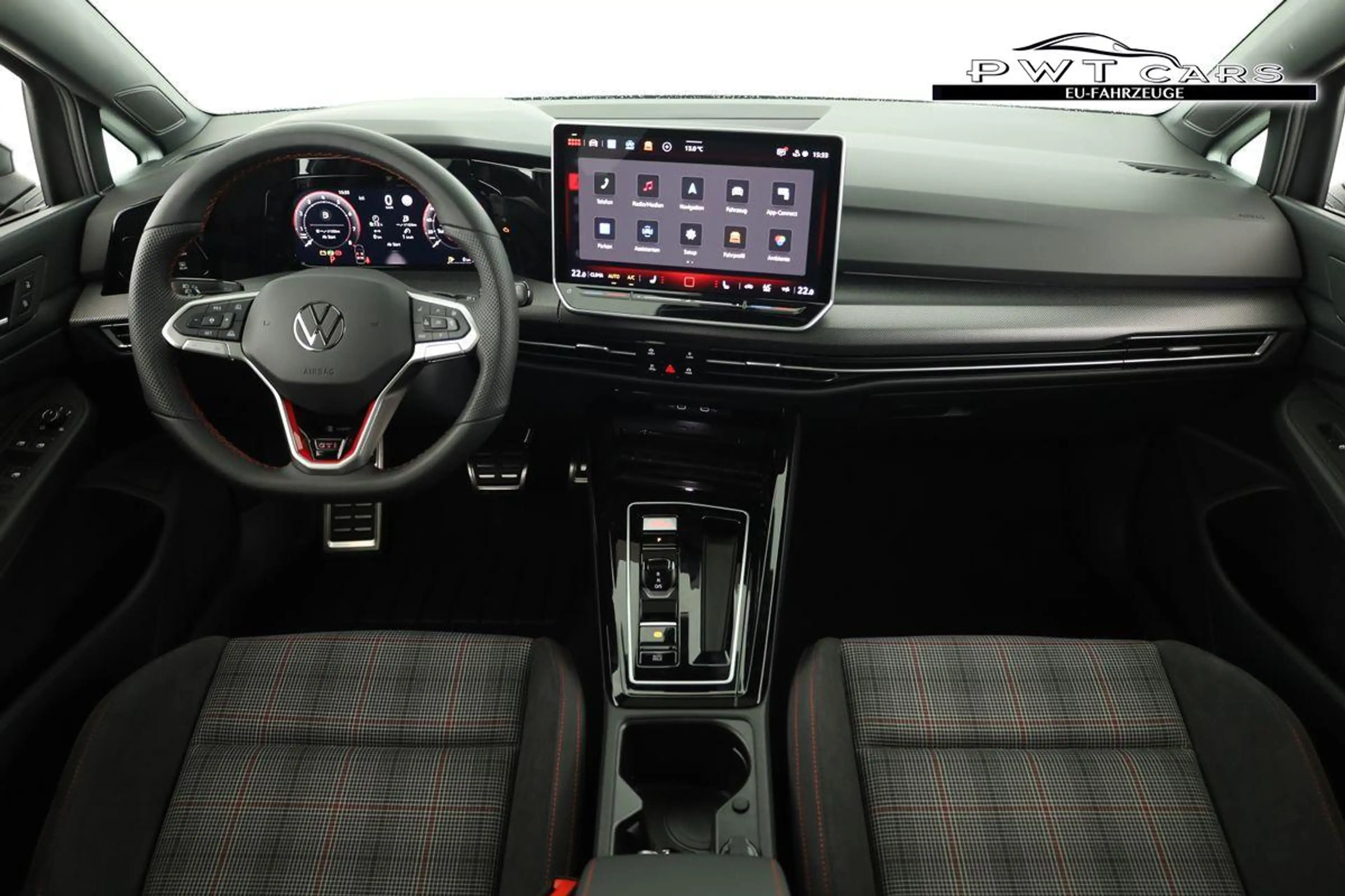 Volkswagen Golf 2.0 TSI 195 kW GTI VIII DSG, Navi, Side, Matrix... — photo 4
