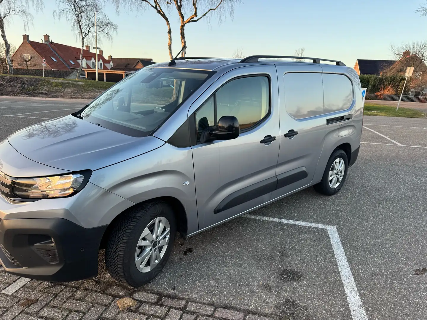 Peugeot 136 L2 50 kWh Szary - 1