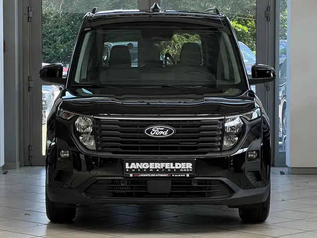 Ford Tourneo Courier view 8