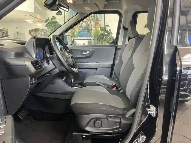 Ford Tourneo Courier view 13