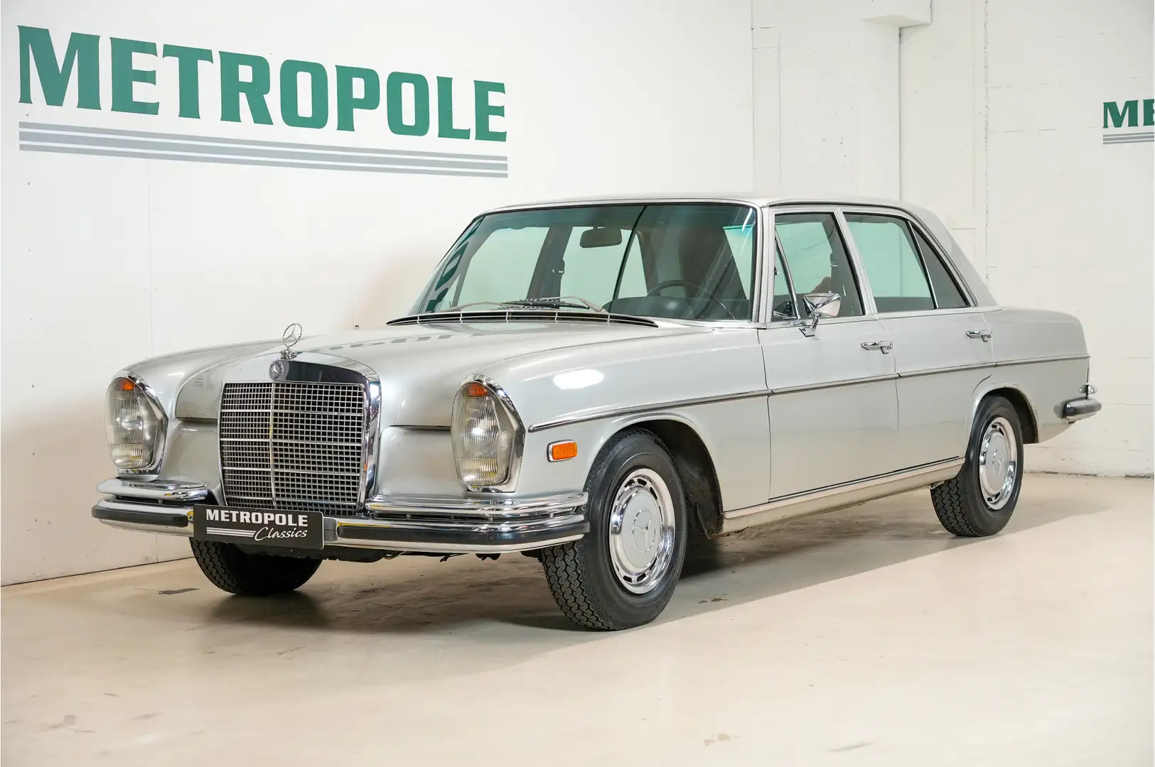 Mercedes-Benz 280 SE 3.5 M1067 Grigio - 1