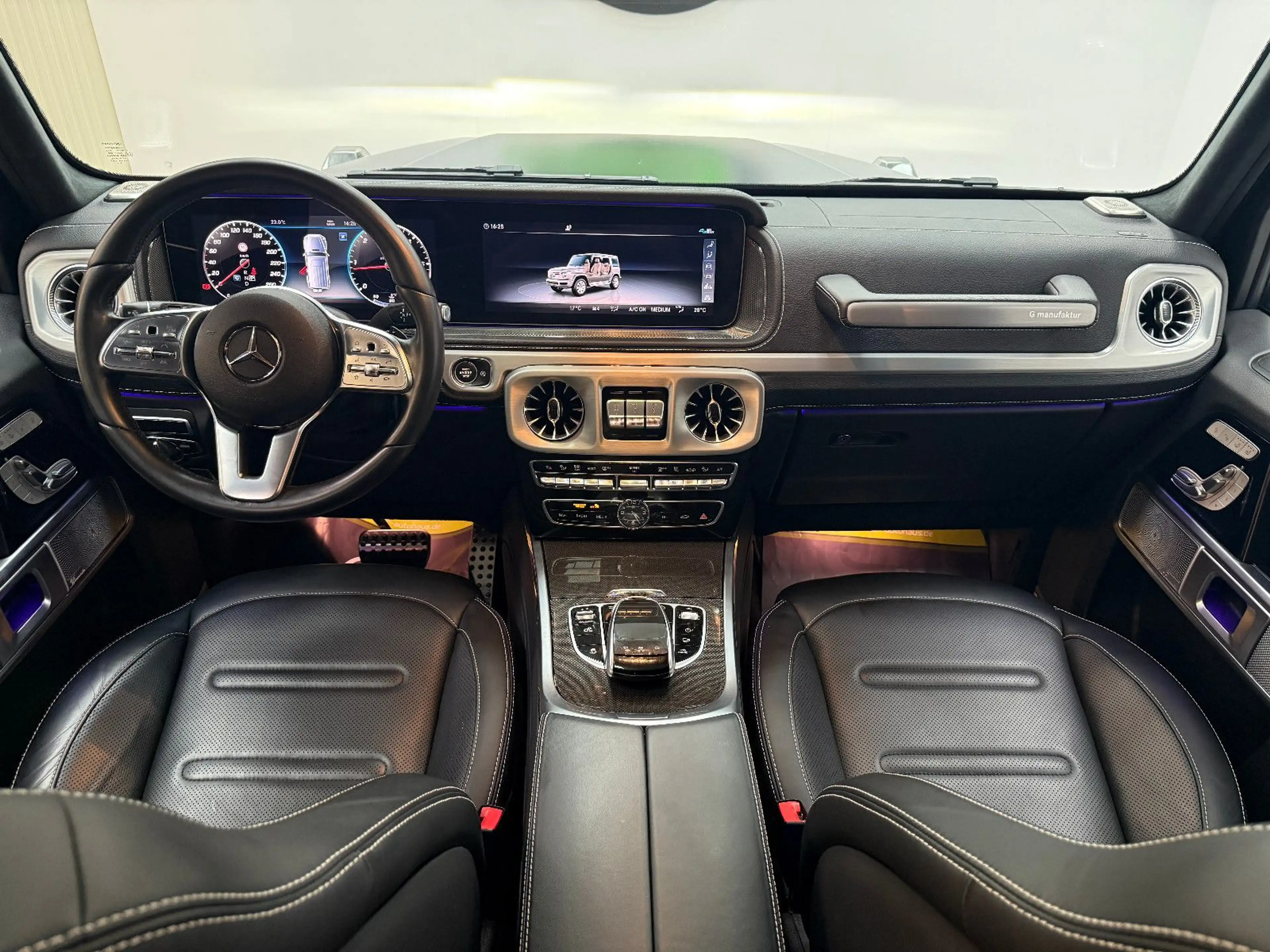 Mercedes-Benz G 400 d G MANUFAKTUR/NIGHT PAKET/SITZLÜFTUNG/360 — photo 15