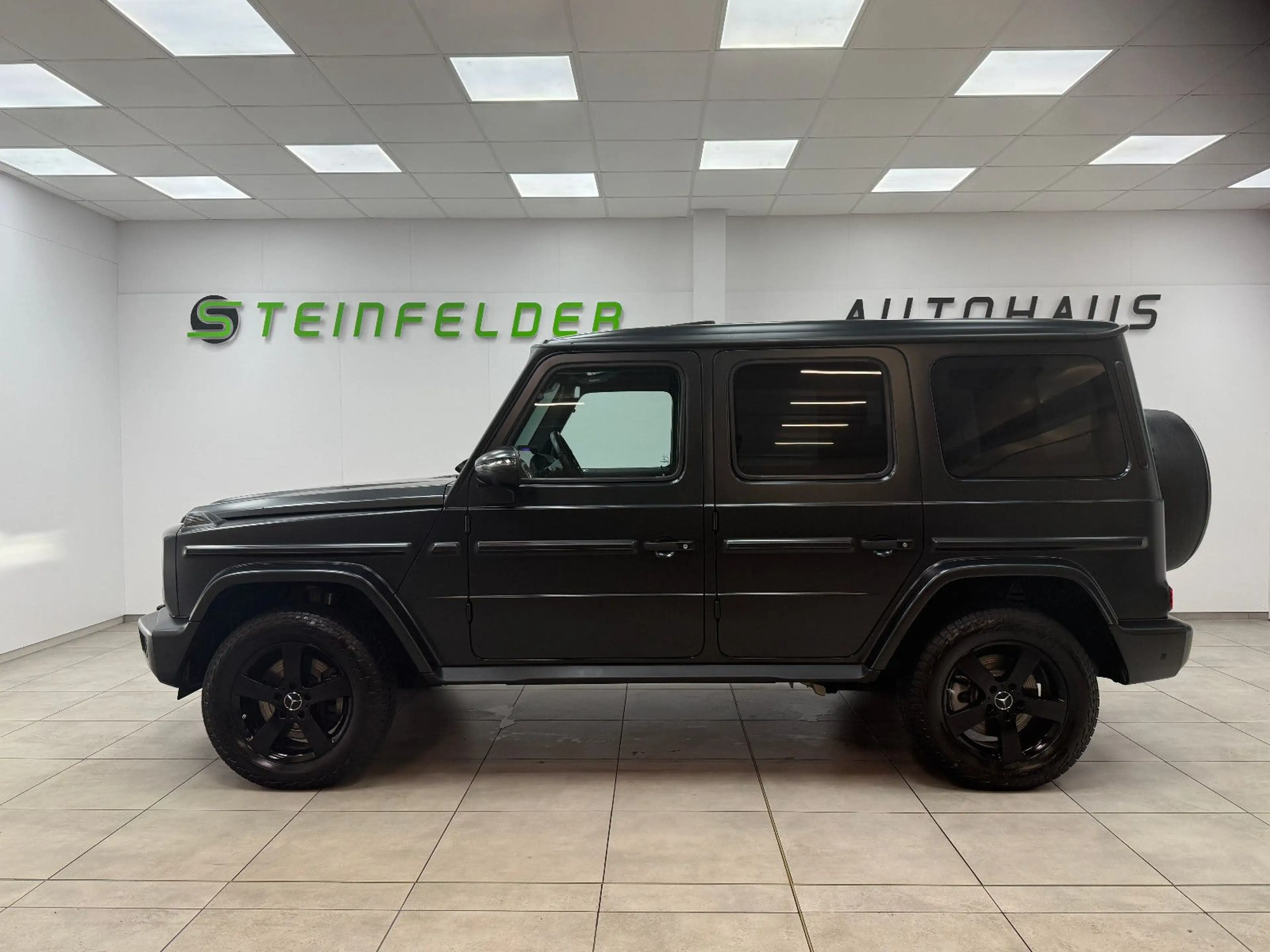 Mercedes-Benz G 400 d G MANUFAKTUR/NIGHT PAKET/SITZLÜFTUNG/360 — photo 4