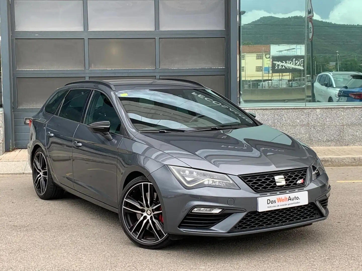 SEAT Leon ST 2.0 TSI S&S Cupra DSG7 290 Gri - 2
