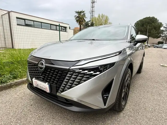 Nissan Qashqai view 3