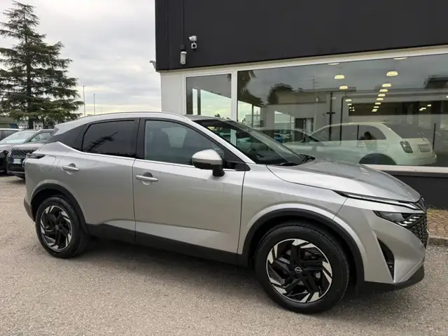 Nissan Qashqai view 6