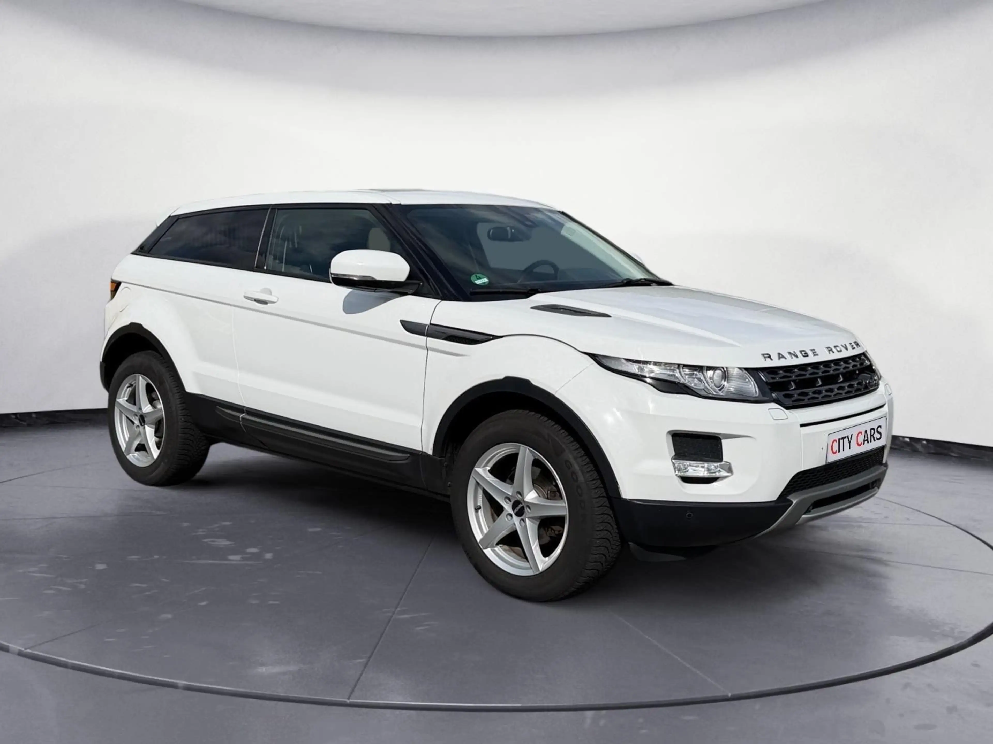 Land Rover Range Rover Evoque Pure — photo 2