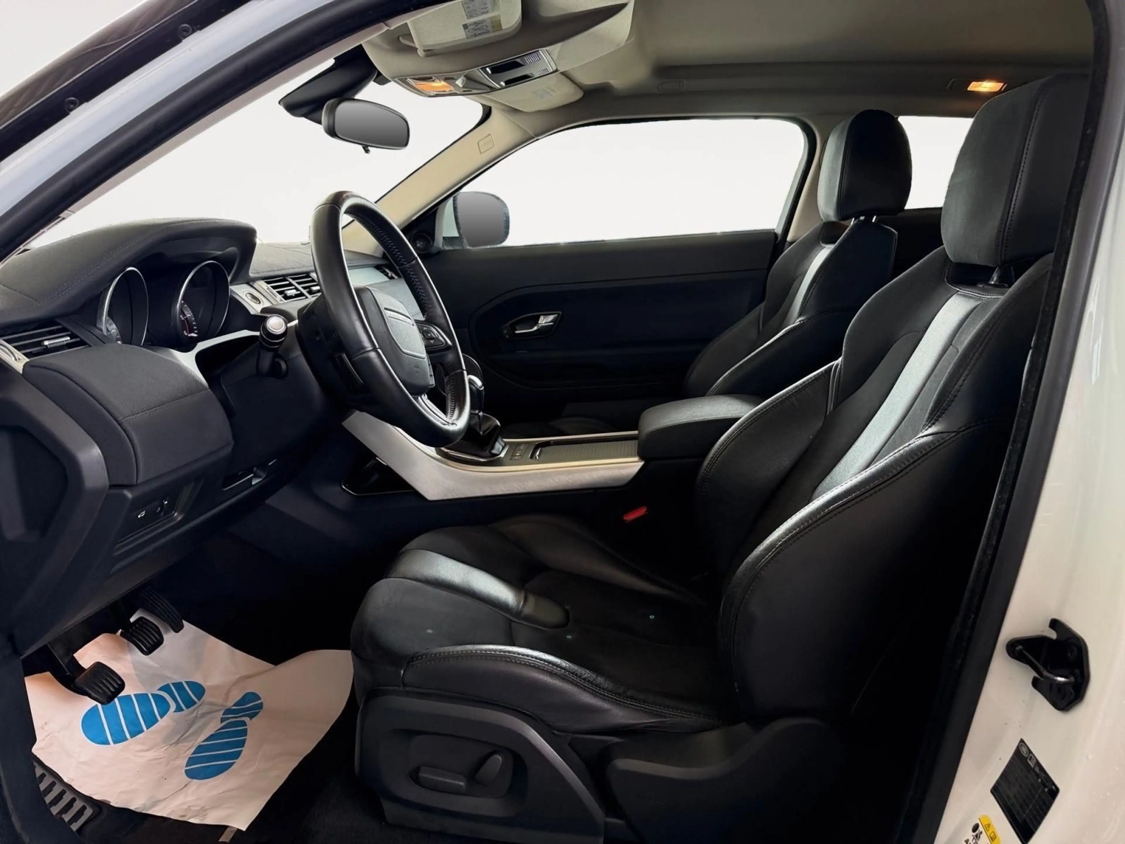 Land Rover Range Rover Evoque Pure — photo 7