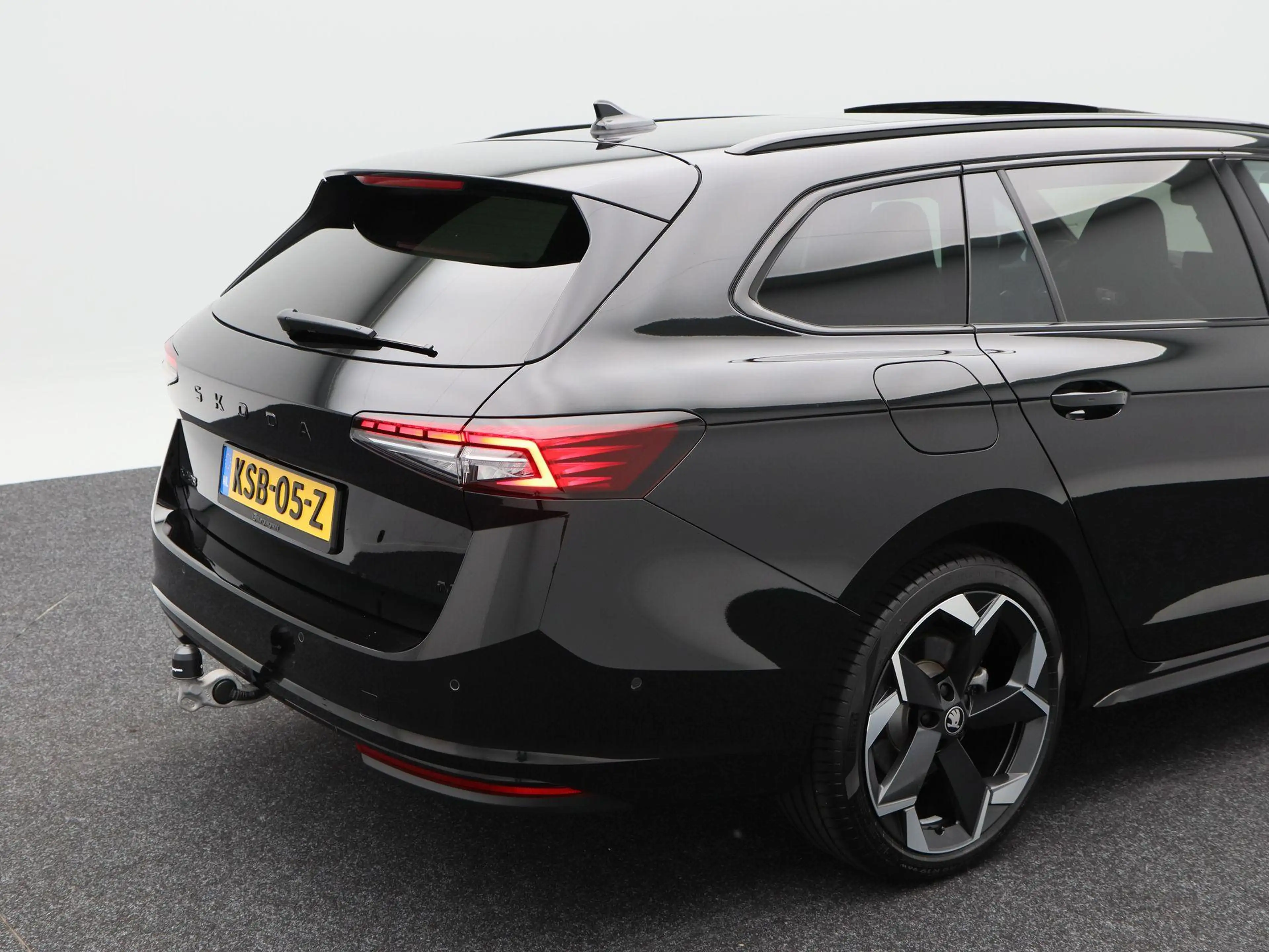 Skoda Superb Combi 1.5 TSi 204 Pk PHEV Sportline Business | Sto — photo 15