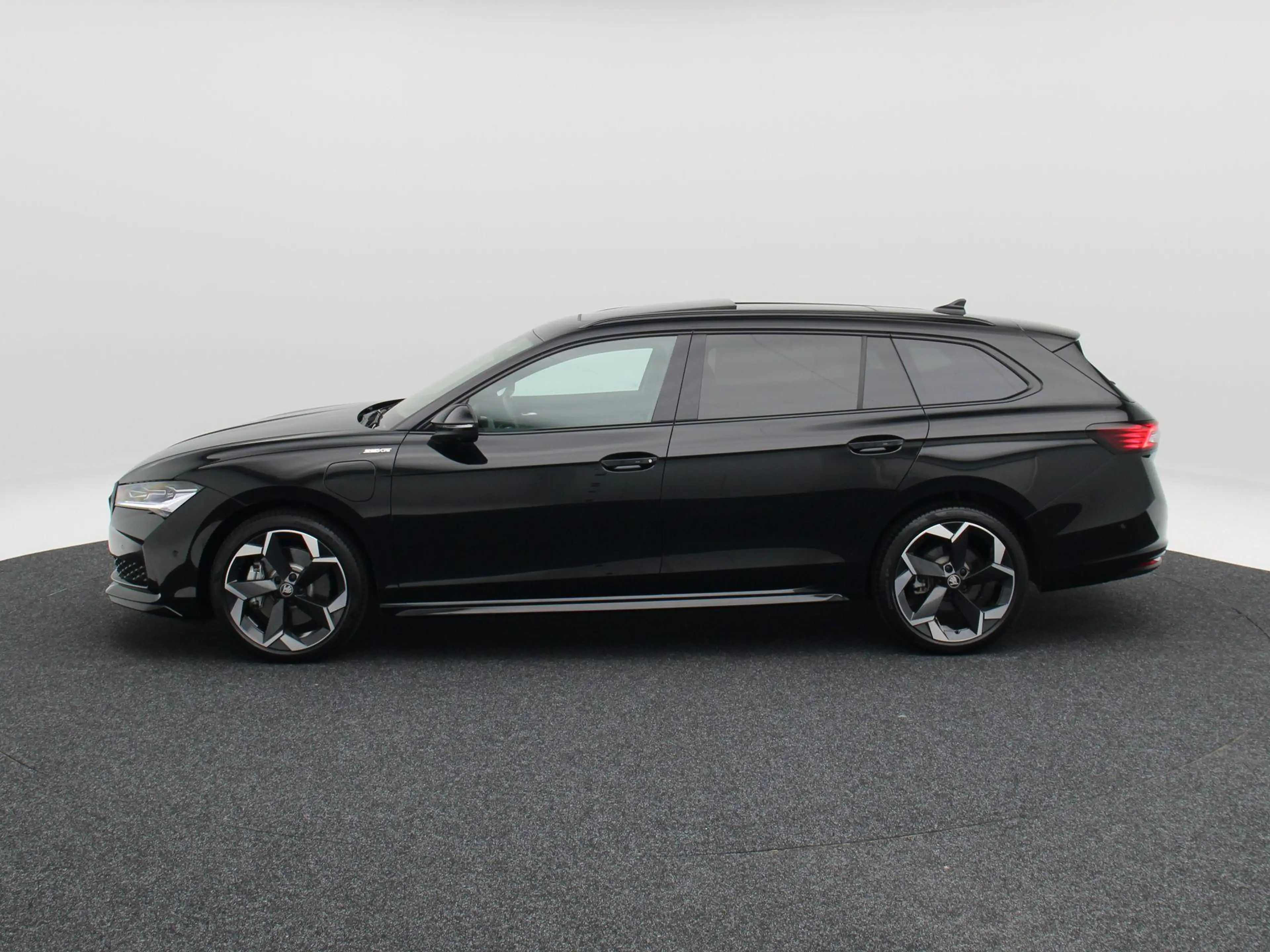 Skoda Superb Combi 1.5 TSi 204 Pk PHEV Sportline Business | Sto — photo 8