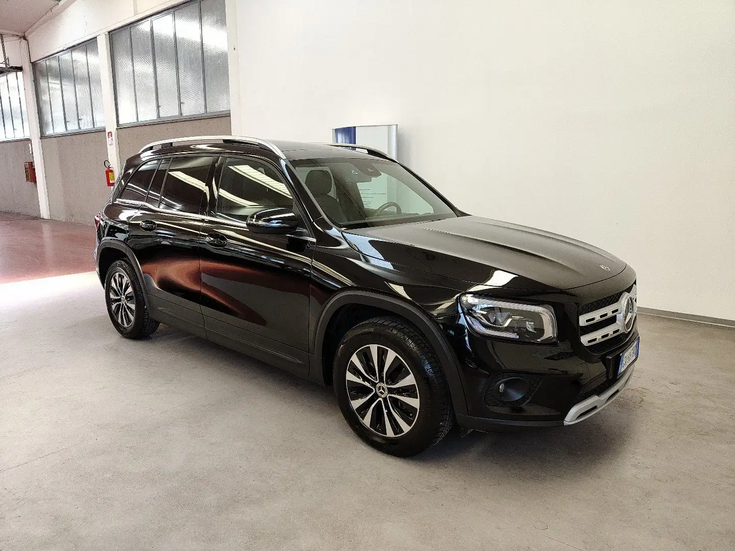 Mercedes-Benz GLB 250 224CV Sport auto Tetto Cruise Navi Retrocamera Black - 2