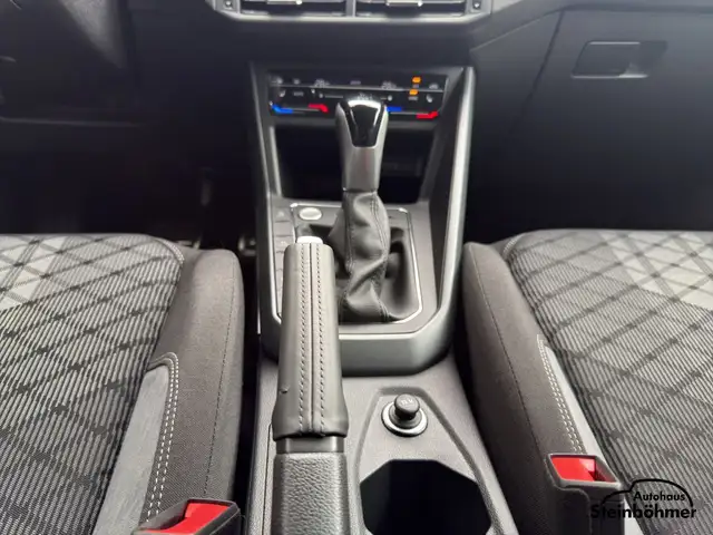 Volkswagen Polo view 20