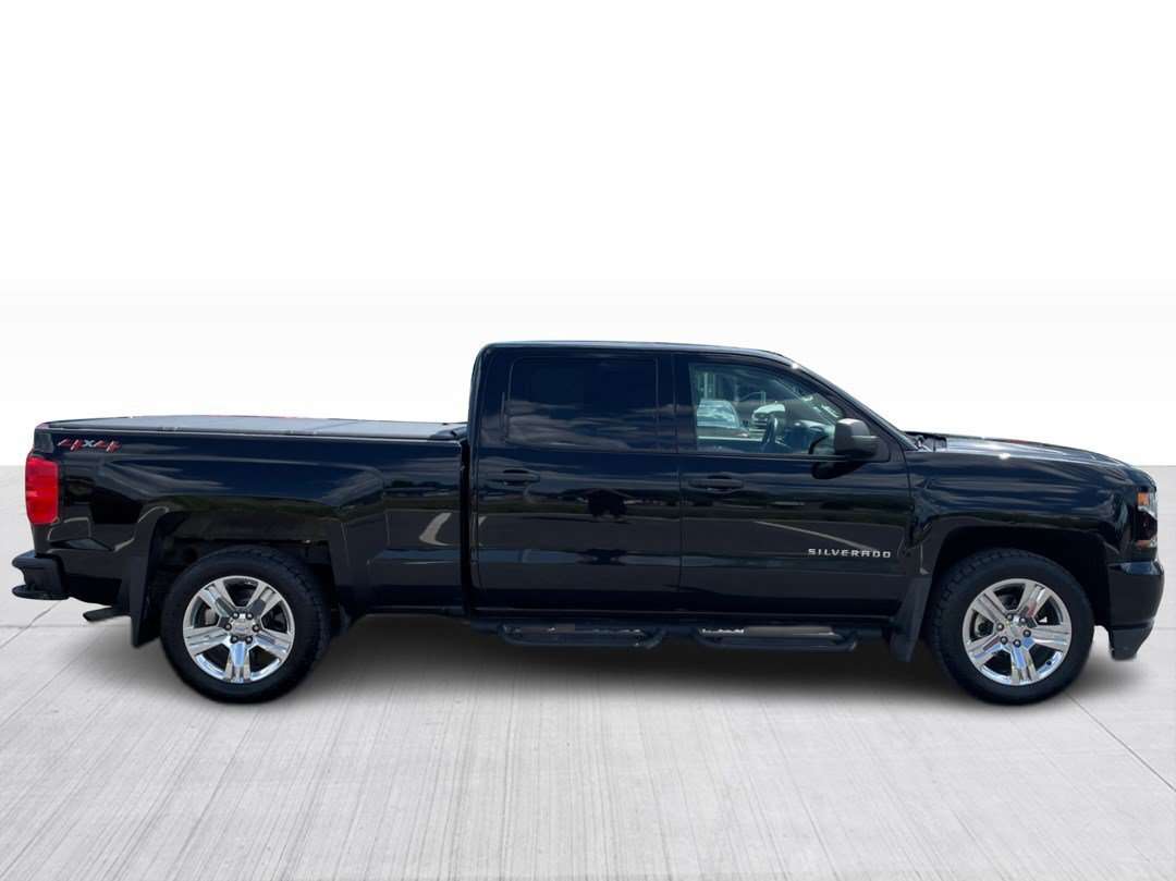 2018 Chevrolet Silverado 1500 Custom Crew Cab 4X4 5.3L Mags Sièges chauffants Ca — снимка 1