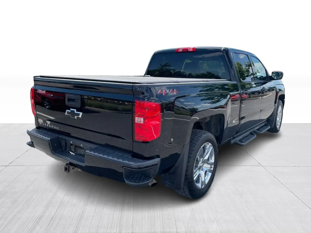 Chevrolet Silverado 1500 photo Chevrolet Silverado 1500
