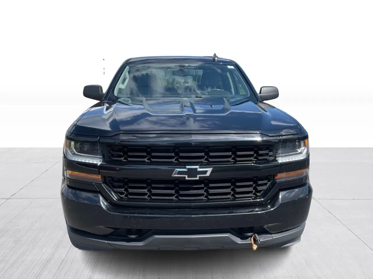 Chevrolet Silverado 1500 photo Chevrolet Silverado 1500
