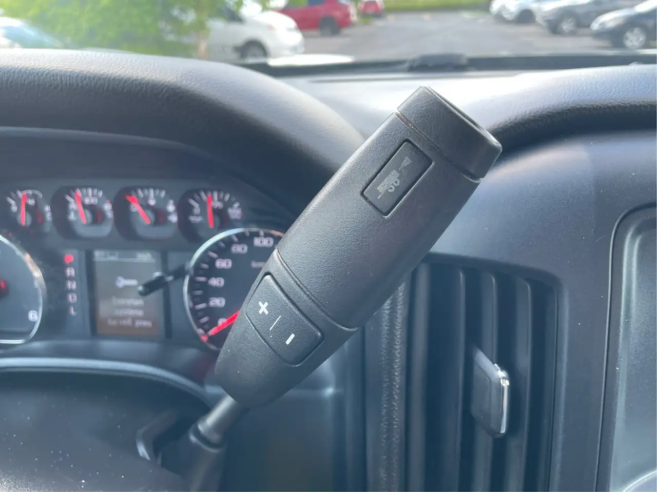 Chevrolet Silverado 1500 photo Chevrolet Silverado 1500