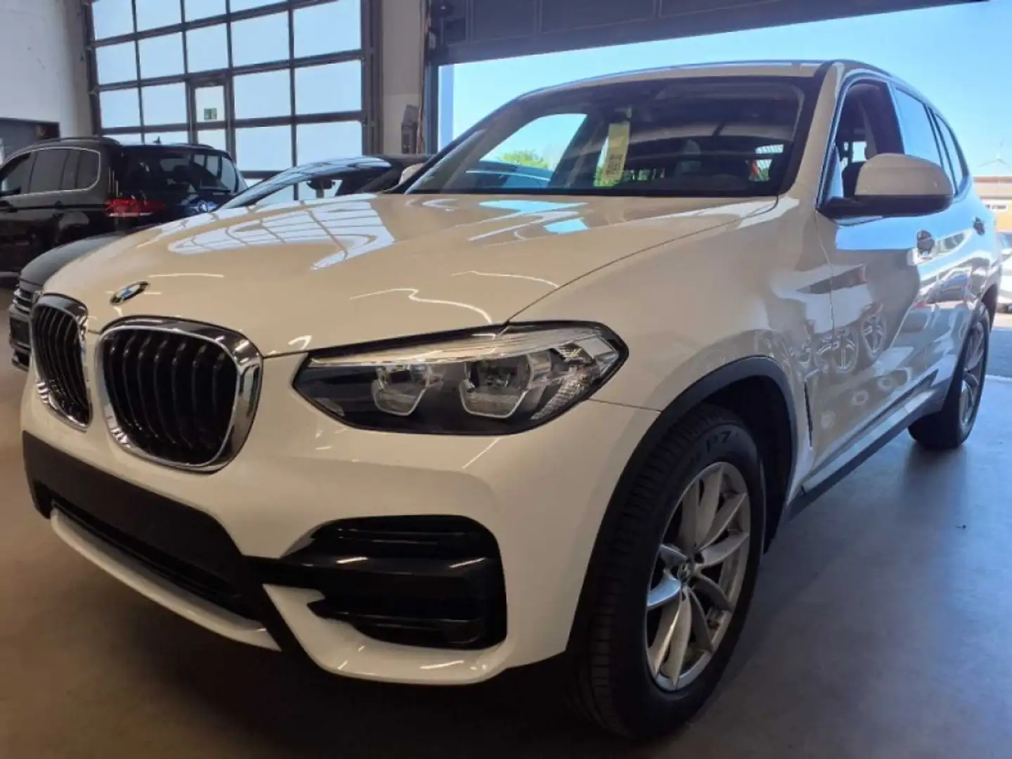 BMW X3 Innovation*XDrive*SHZ*Cockpit Plus*LED*PDC* Weiß - 1