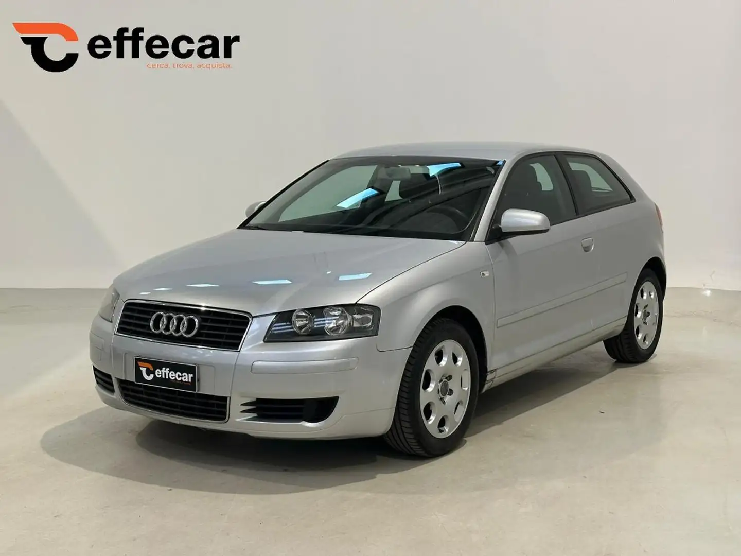 Audi A3 1.6 Attraction Silber - 1
