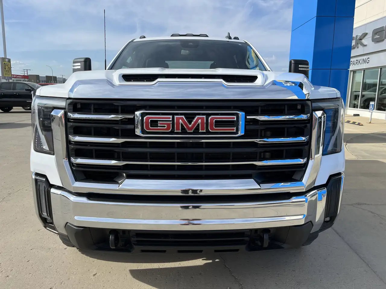 GMC Sierra 3500HD снимка GMC Sierra 3500HD
