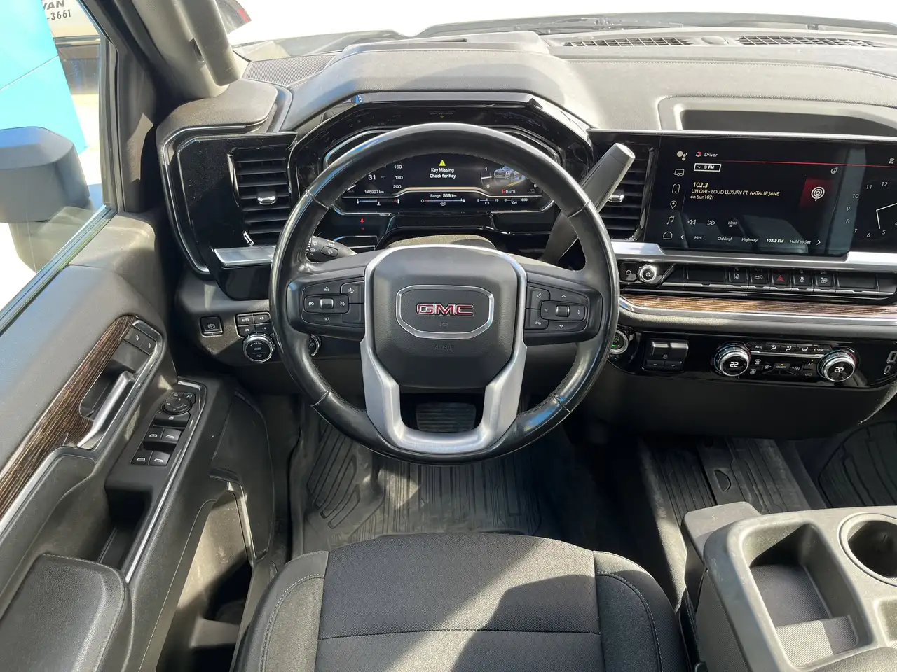 GMC Sierra 3500HD снимка GMC Sierra 3500HD