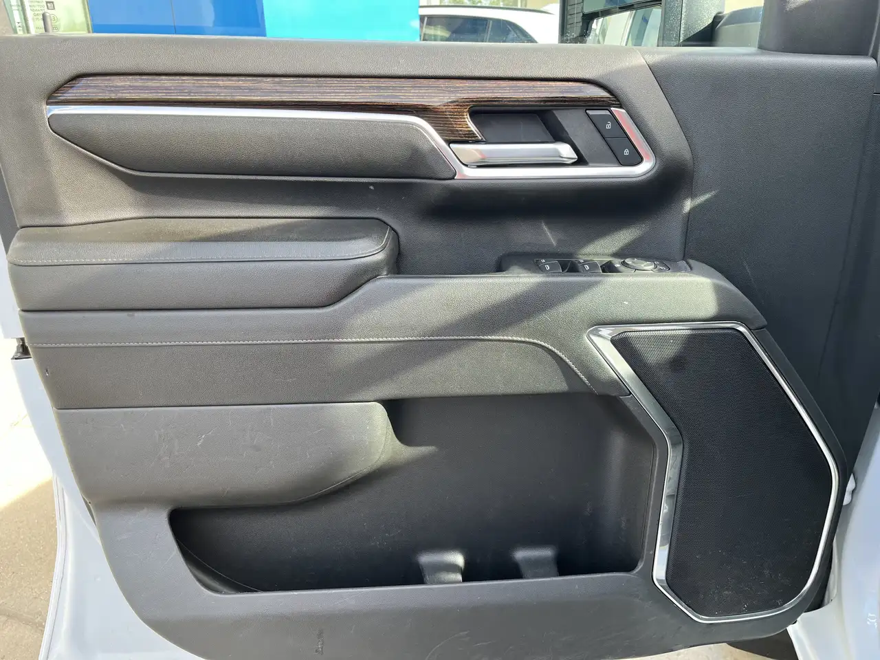 GMC Sierra 3500HD снимка GMC Sierra 3500HD