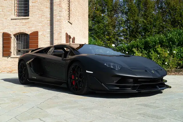 Lamborghini Aventador SVJ ROADSTER